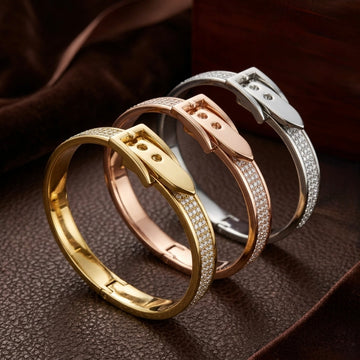 Multicolor Buckle Design Bracelet