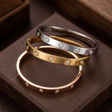 Multicolor Stone-Engraved Bracelet