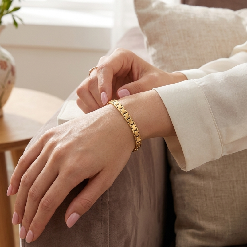 Unisex Eterna Gold Bracelet